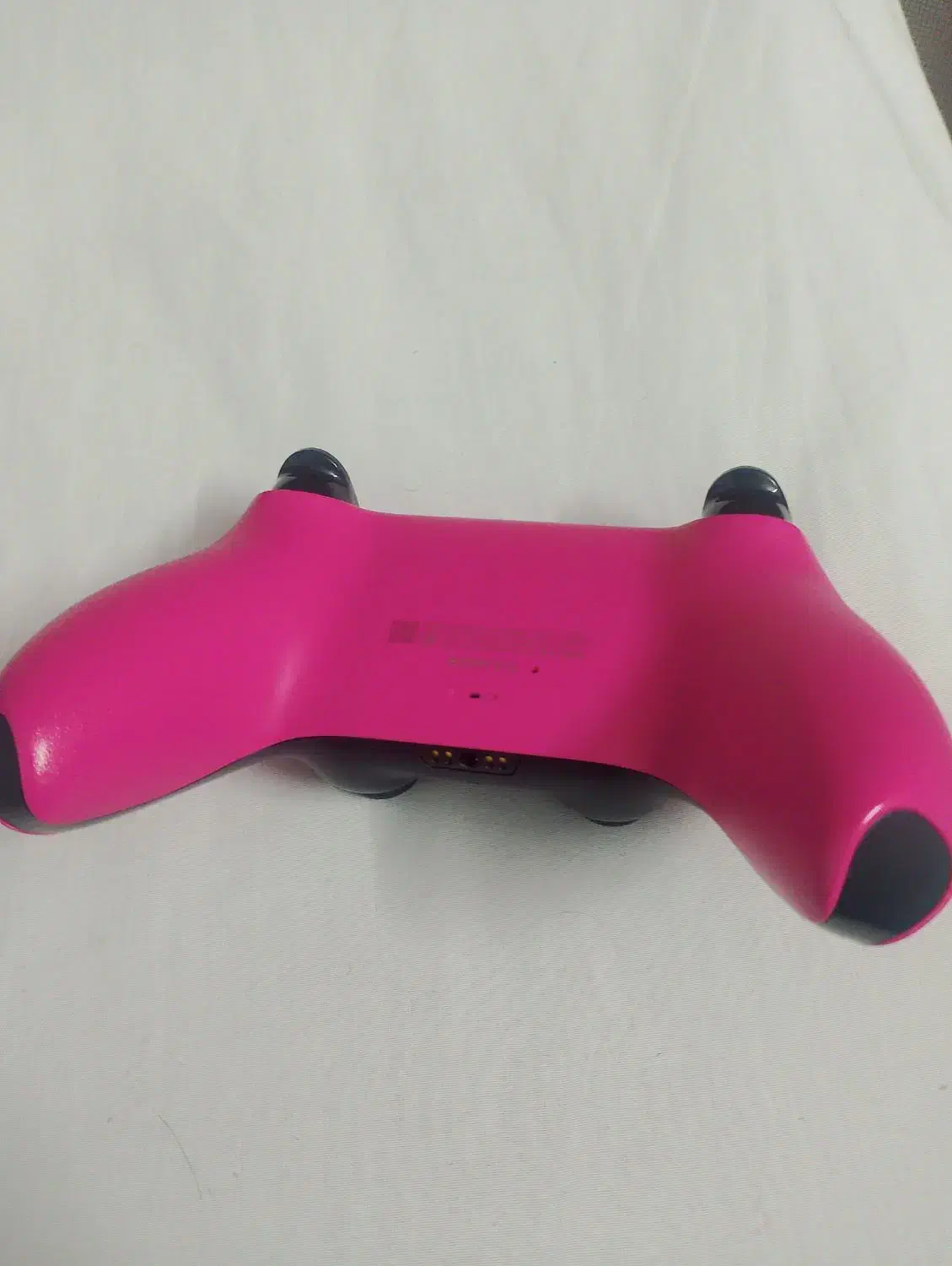 دسته ی ps 5  صورتی مشابه اکبند|کنسول، بازی ویدئویی و آنلاین|مشهد, ادیب نیشابوری (شهرک غرب)|دیوار