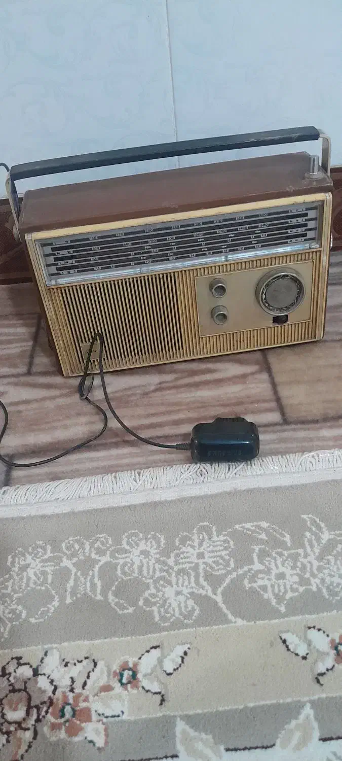 رادیوقدیمی قیمت ۲۰۰۰۰۰۰۰تومان|سیستم صوتی خانگی|میاندوآب, |دیوار