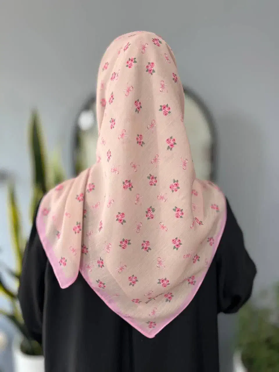 روسری|لباس|گرگان, |دیوار