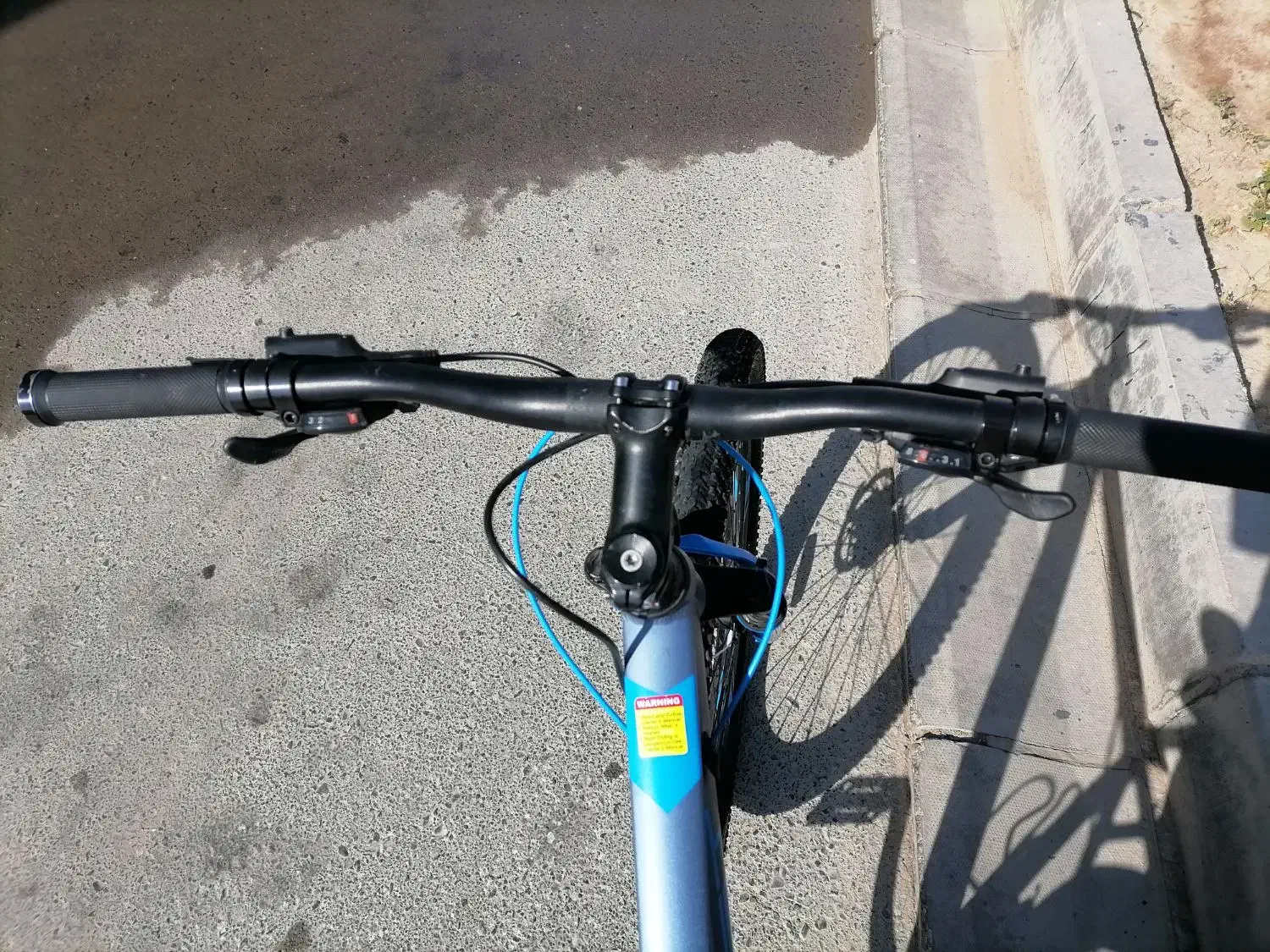 بلست 29 مدل رادیکال دوچرخه کل لوازمش عوض شده|دوچرخه، اسکیت، اسکوتر|گلبهار, شهر جدید گلبهار|دیوار