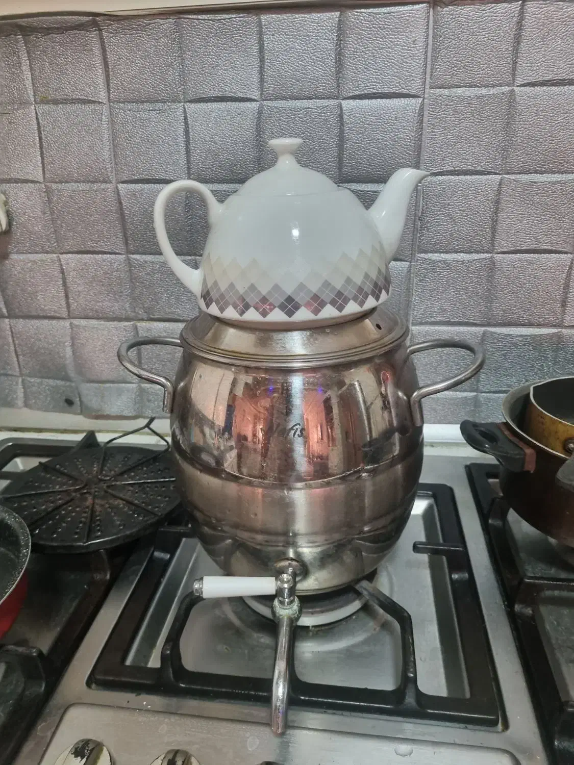 سماور با قوری بسیار شیک|سماور، چای‌ساز، قهوه‌ساز|بندرعباس, |دیوار