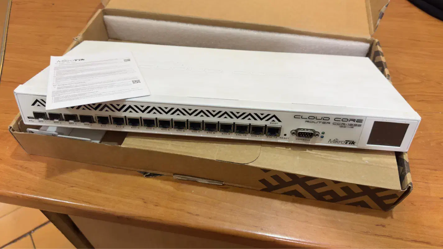 ccr1036-12g-4s میکروتیک|مودم و تجهیزات شبکه|تهران, شهران جنوبی|دیوار