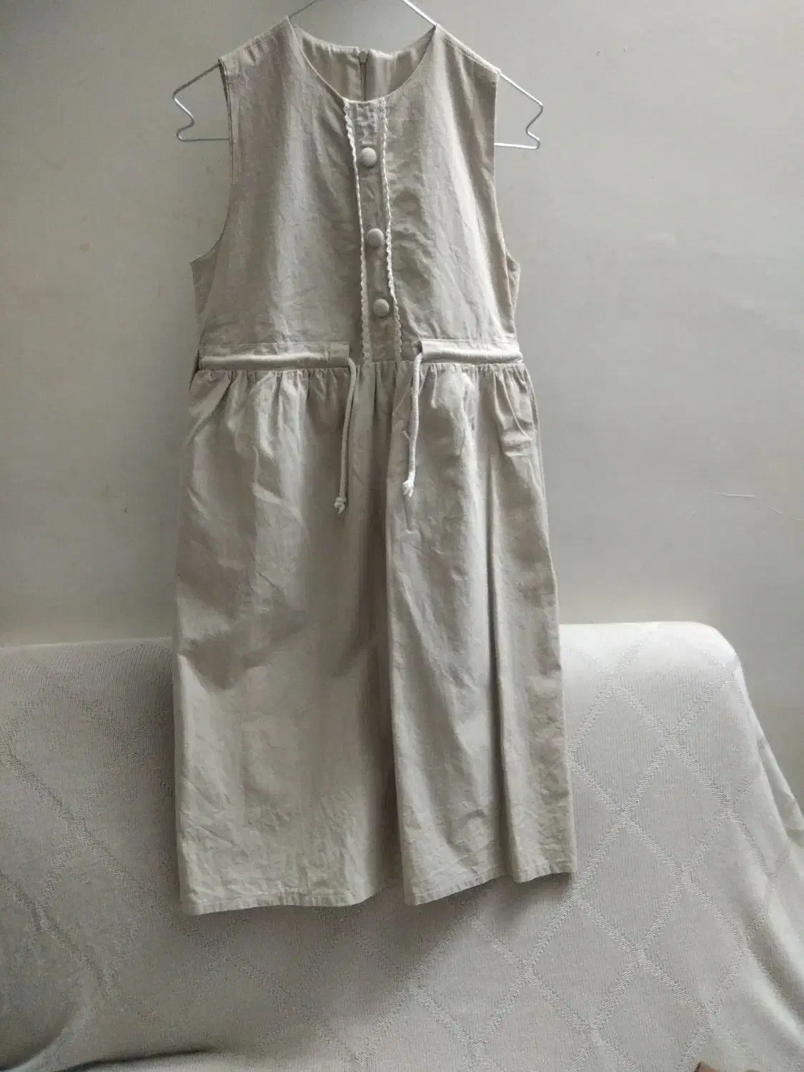 سارافون|لباس|بروجرد, |دیوار