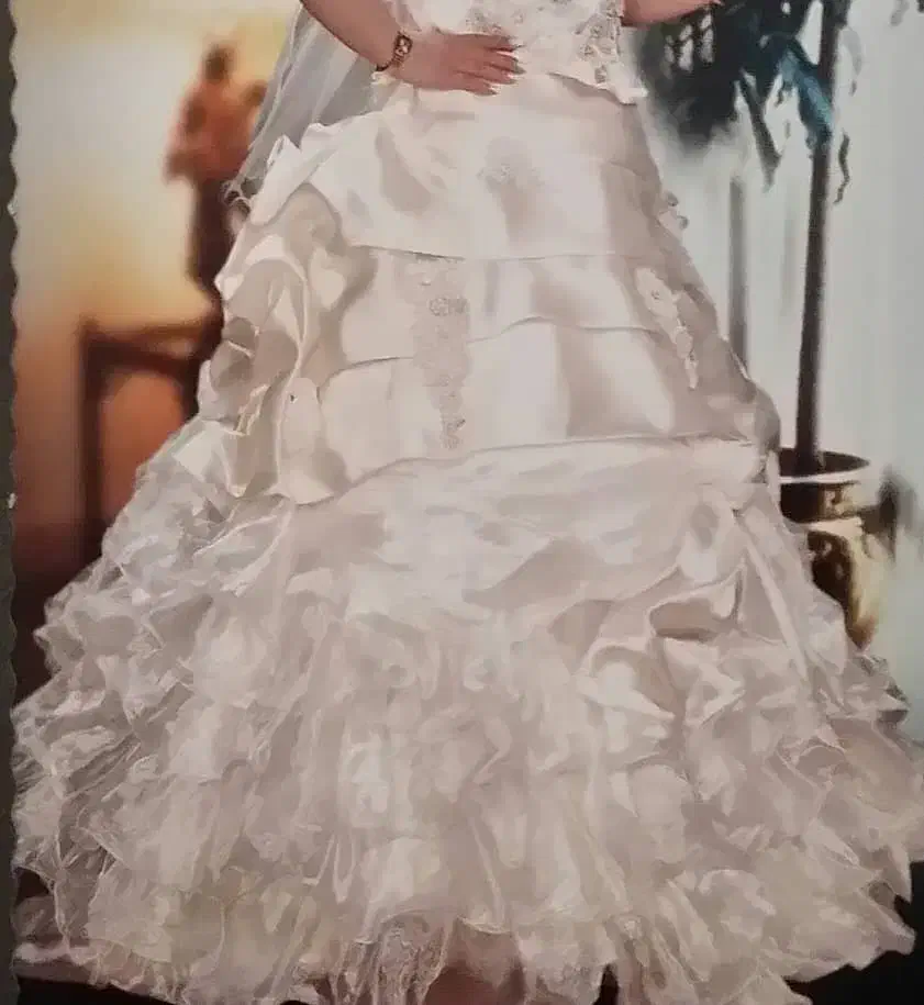 لباس عروس|لباس|تبریز, |دیوار