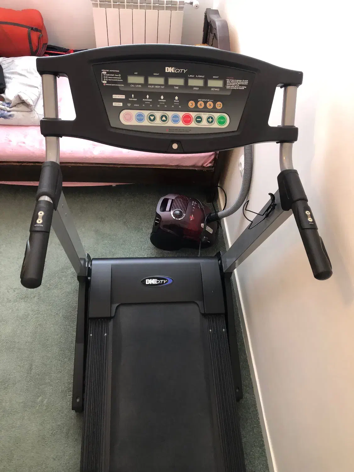 اجاق گاز و فر ، تردمیل حرفه ای ، تخت خواب|تلویزیون و پروژکتور|تهران, ایوانک|دیوار