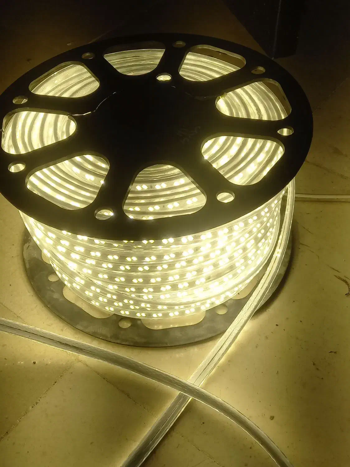 ریسه شلنگی کلاف کامل|لامپ و چراغ|نشتارود, |دیوار