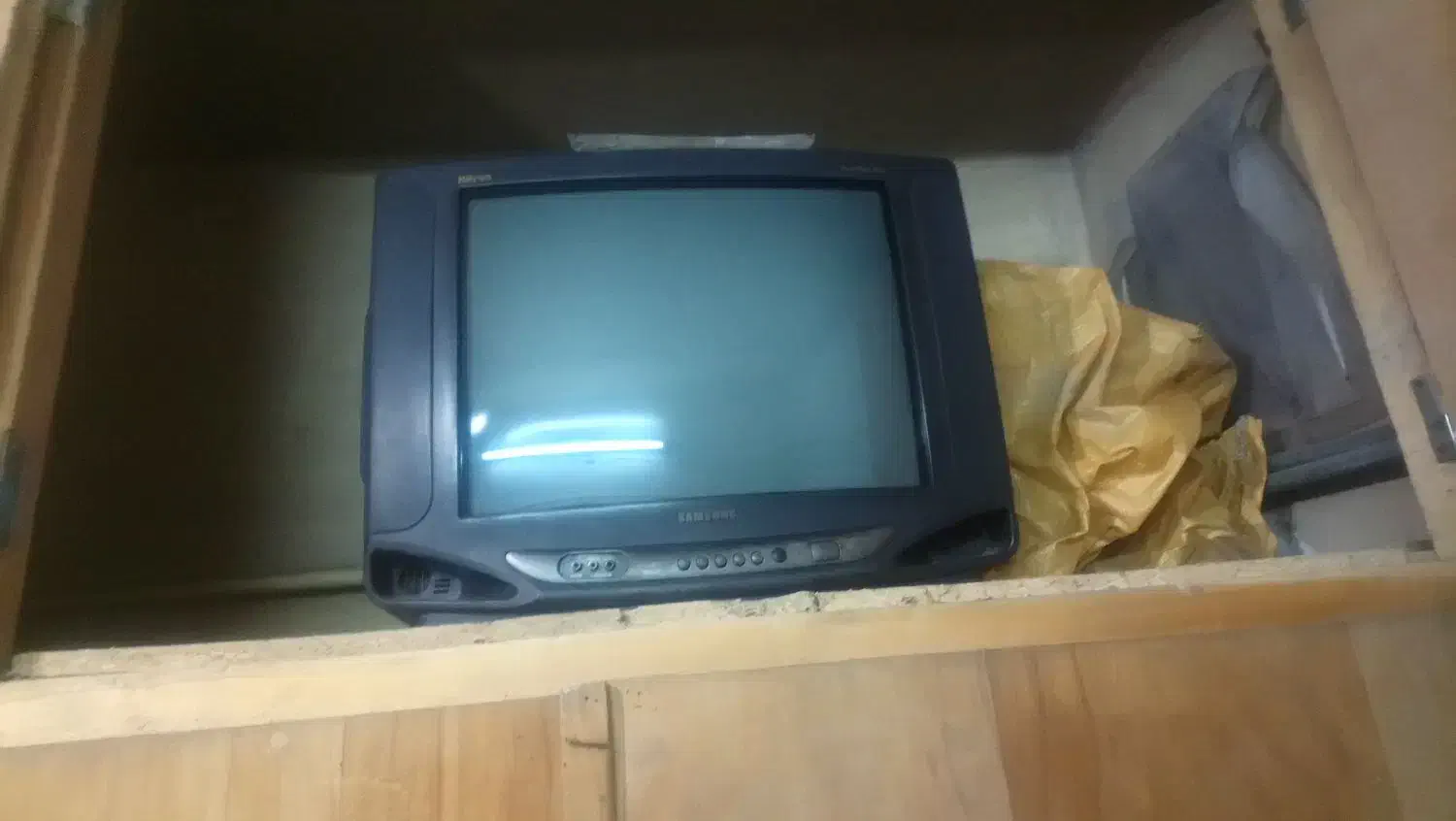 تلویزیون ۲۱ اینچ سامسونگسا|تلویزیون و پروژکتور|ری, امین آباد|دیوار