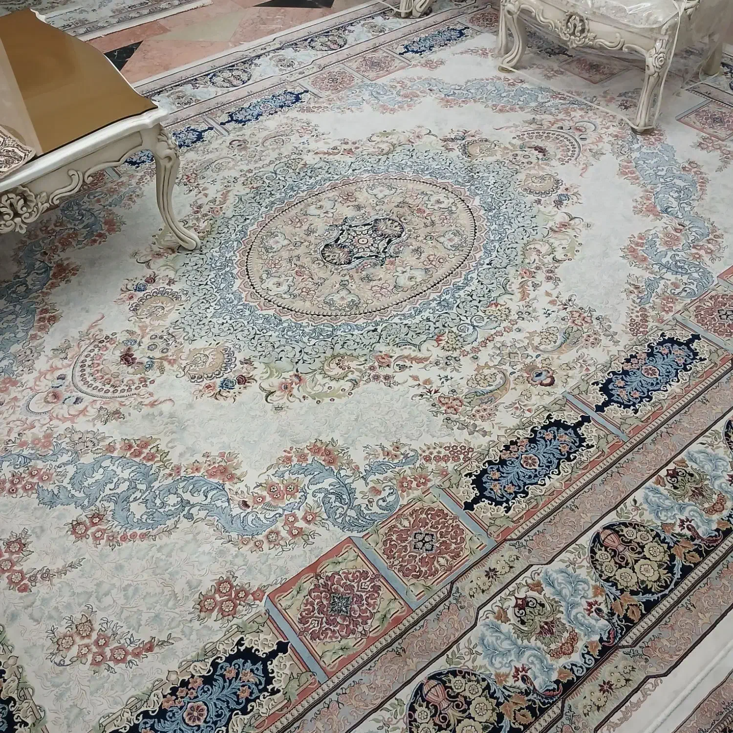 فرش تبریز|فرش|تهران, سازمان برنامه جنوبی|دیوار