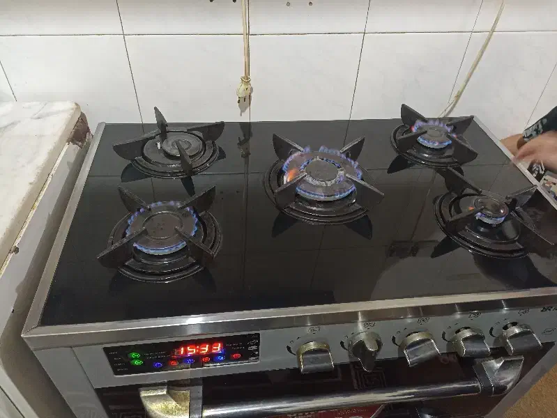 گاز صفحه شیشه ای|اجاق گاز و لوازم برقی پخت‌وپز|پیشوا, |دیوار