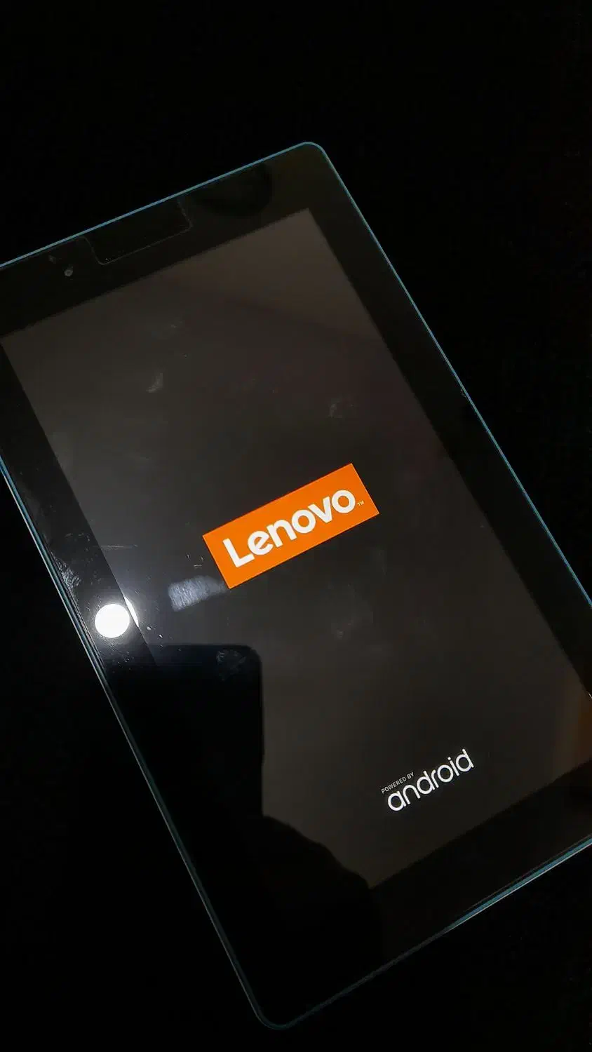 تبلت لنوو|تبلت|تهران, خواجه نظام الملک|دیوار