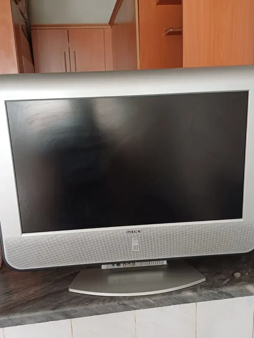 تلویزیون ۴۰ و ۳۲ اینچ سالم|تلویزیون و پروژکتور|اردبیل, |دیوار