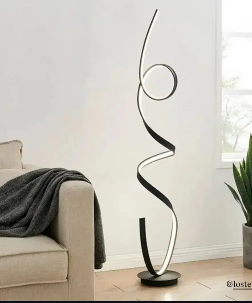 آباژور خمیده و بسیار زیبا|چراغ خواب و آباژور|تهران, میرداماد|دیوار