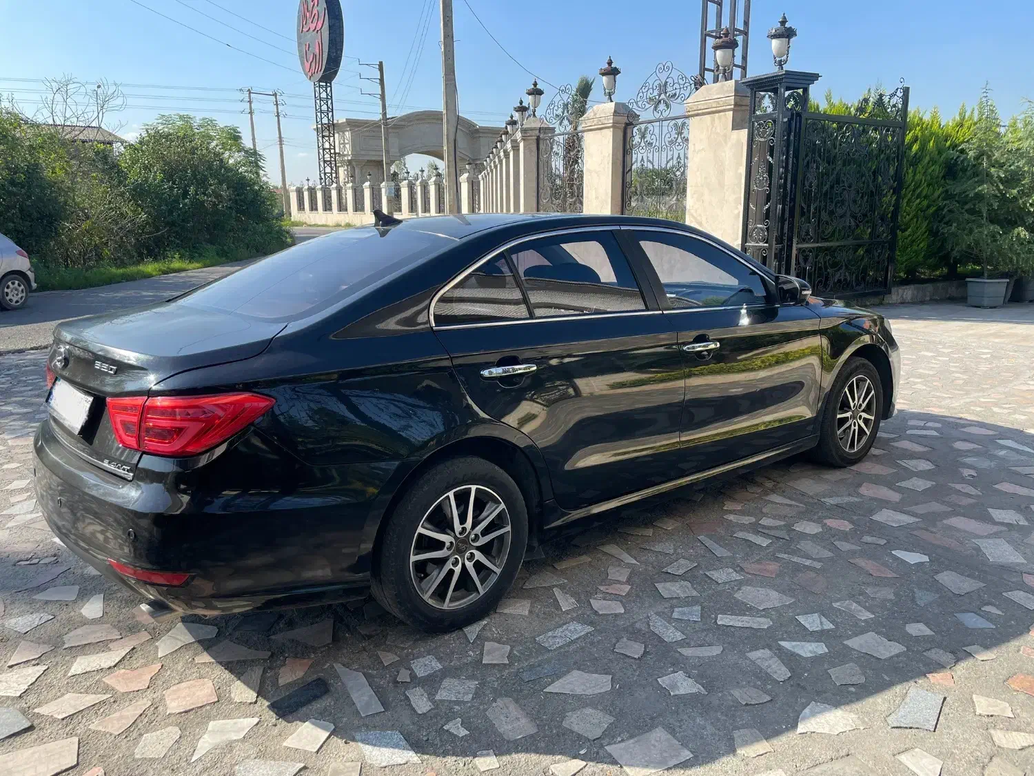 لیفان ۸۲۰|خودرو سواری و وانت|قائم‌شهر, |دیوار