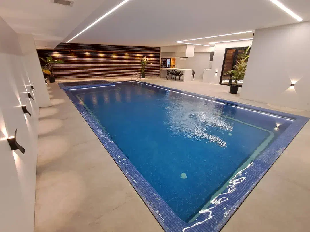 آپارتمان لوکس اندرزگو