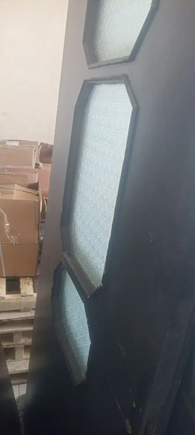 درب چوبی و آهنی|مصالح و تجهیزات ساختمان|مهریز, |دیوار