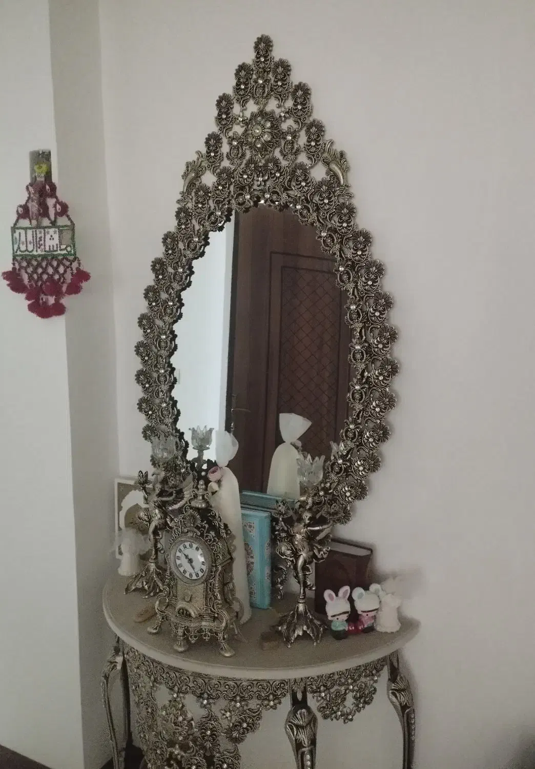 آینه|آینه|خمینی‌شهر, |دیوار