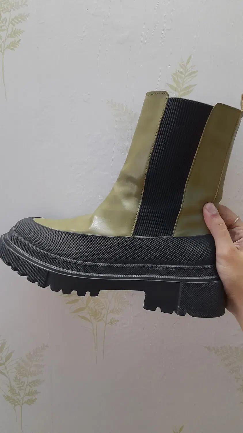 *کفش بوت زنانه*|کیف، کفش، کمربند|بیرجند, |دیوار