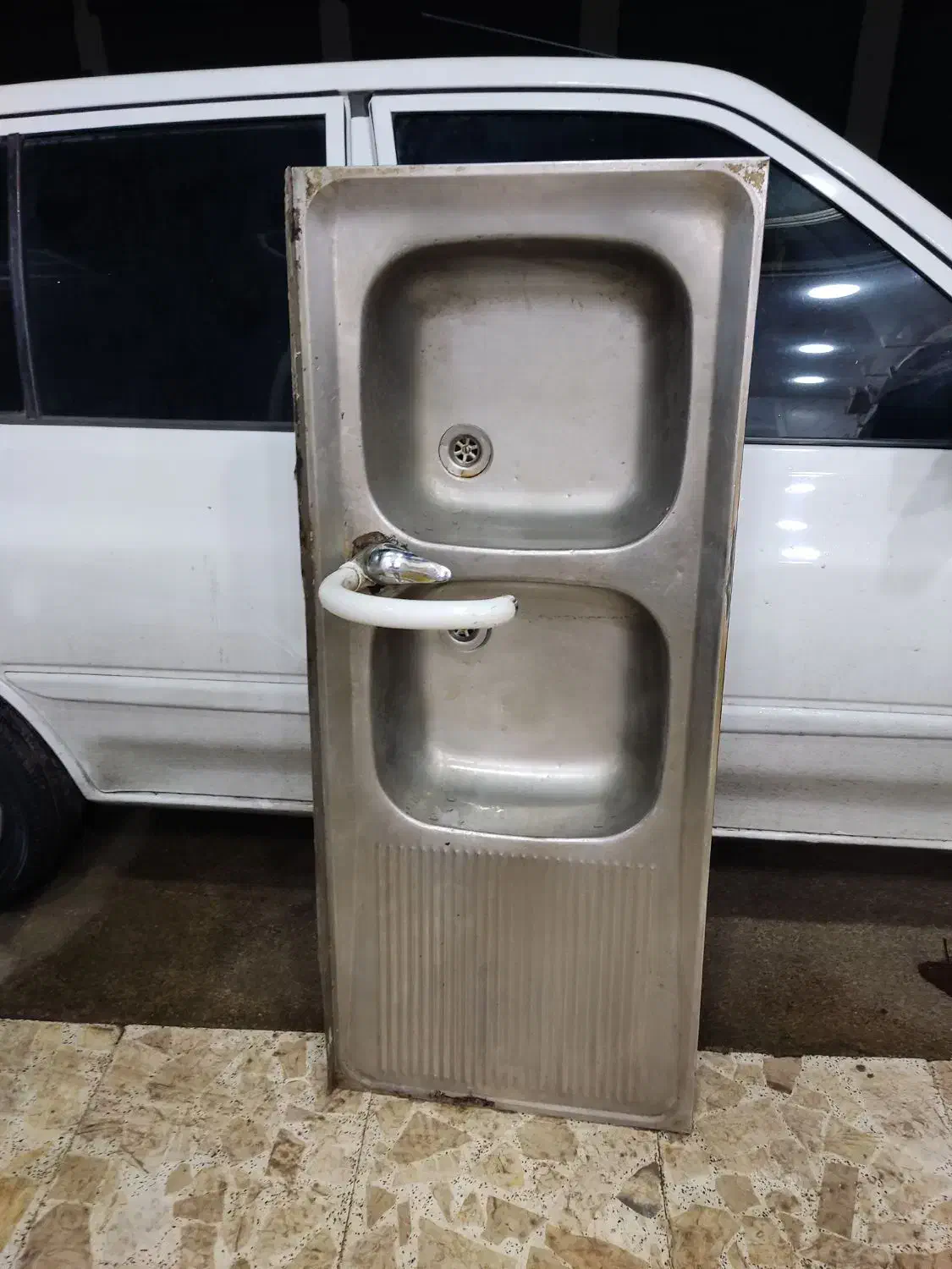 سینگ  دو لنگه با شیر آلات|لوازم سرویس بهداشتی|رشت, پیرکلاچای|دیوار