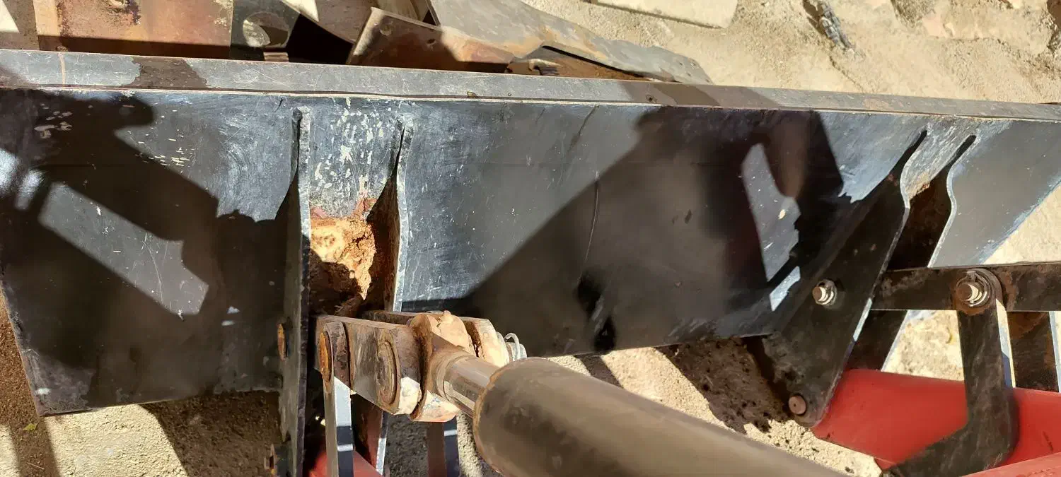 بیل  تراکتورچهار جک|قطعات یدکی و لوازم جانبی|اسلامآباد غرب, |دیوار