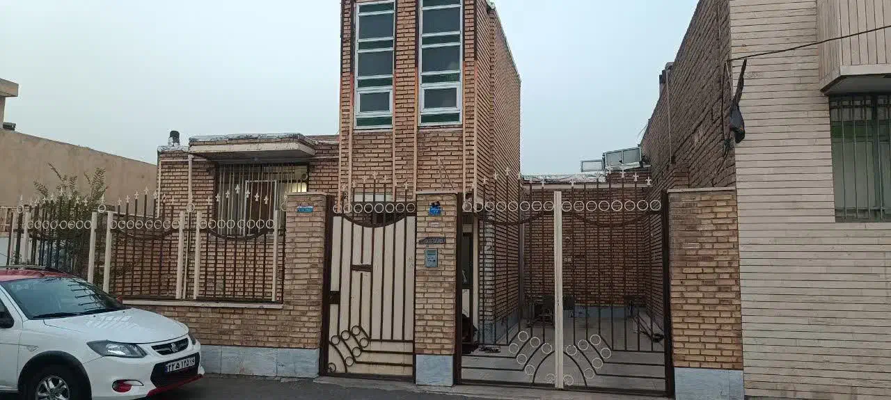 250  مترهمکف زیرزمین سندشش دانگ تکبرگ|فروش خانه و ویلا|قم, شهرک امام حسن|دیوار