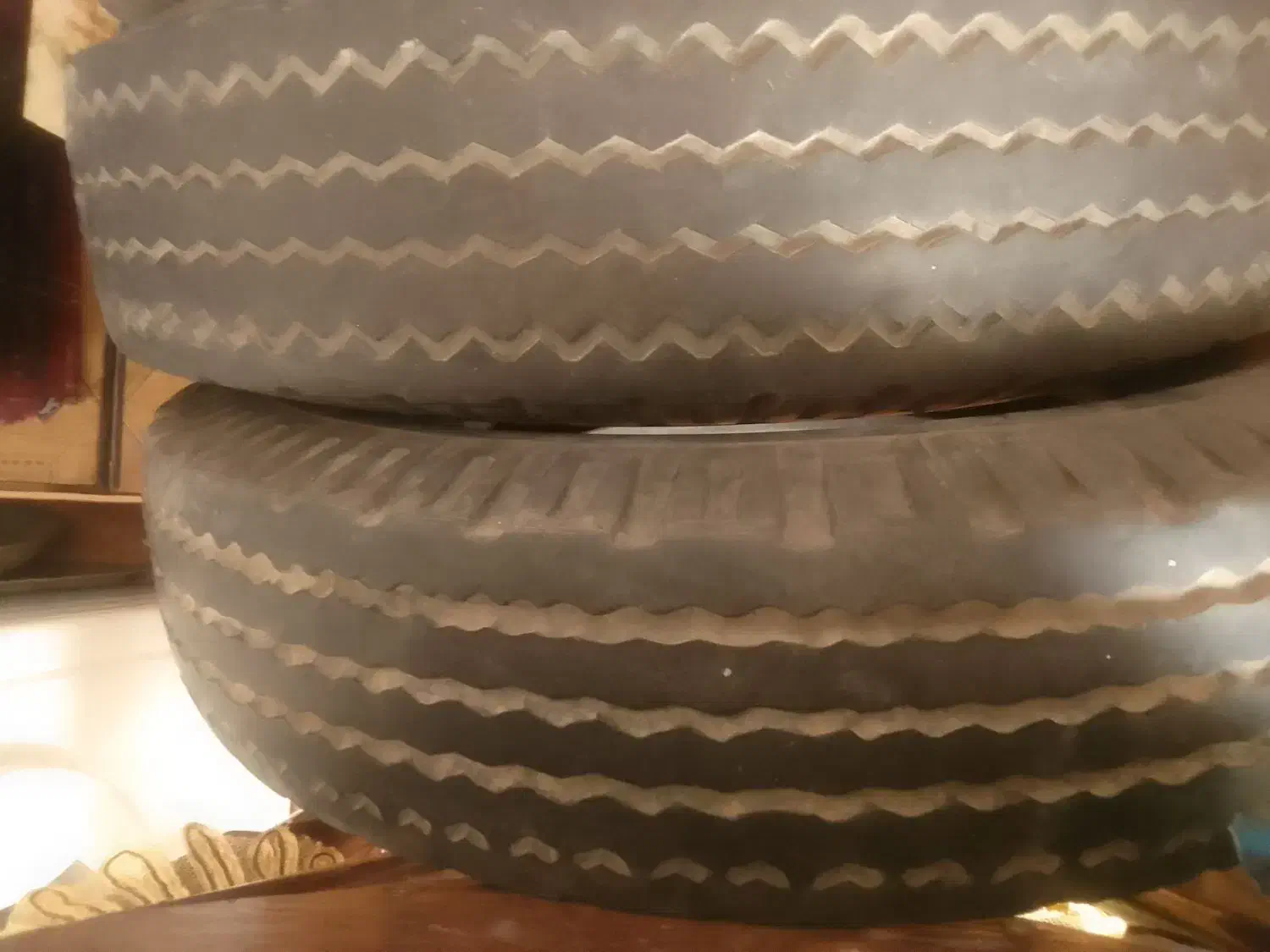 یک جفت لاستیک 700/16 تاریخ دار.بدون زدگی و پنچری|قطعات یدکی و لوازم جانبی|قدس, شهر‌قدس|دیوار