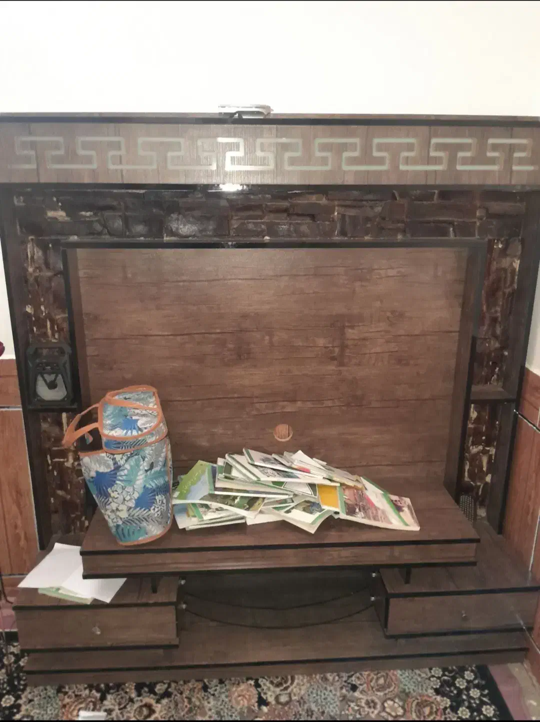 مقداری کالا وسایل خونه در حد|میز و صندلی غذاخوری|لردگان, |دیوار