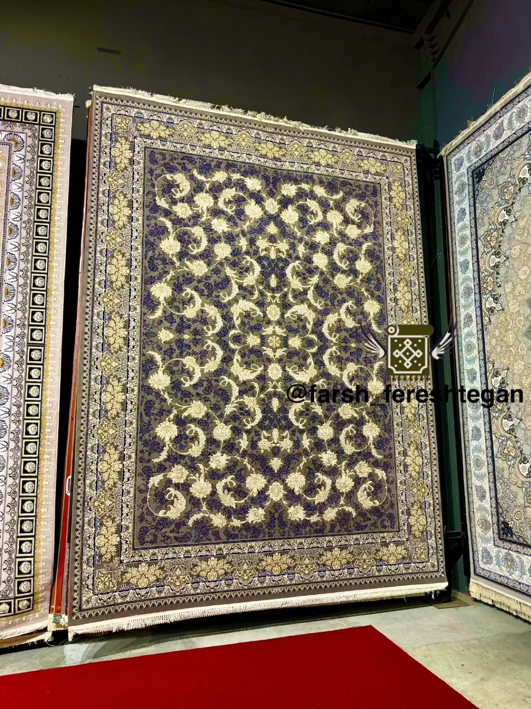 ۷۰۰،۱۲۰۰ شانه با قیمت واقعی|فرش|شیراز, محراب|دیوار