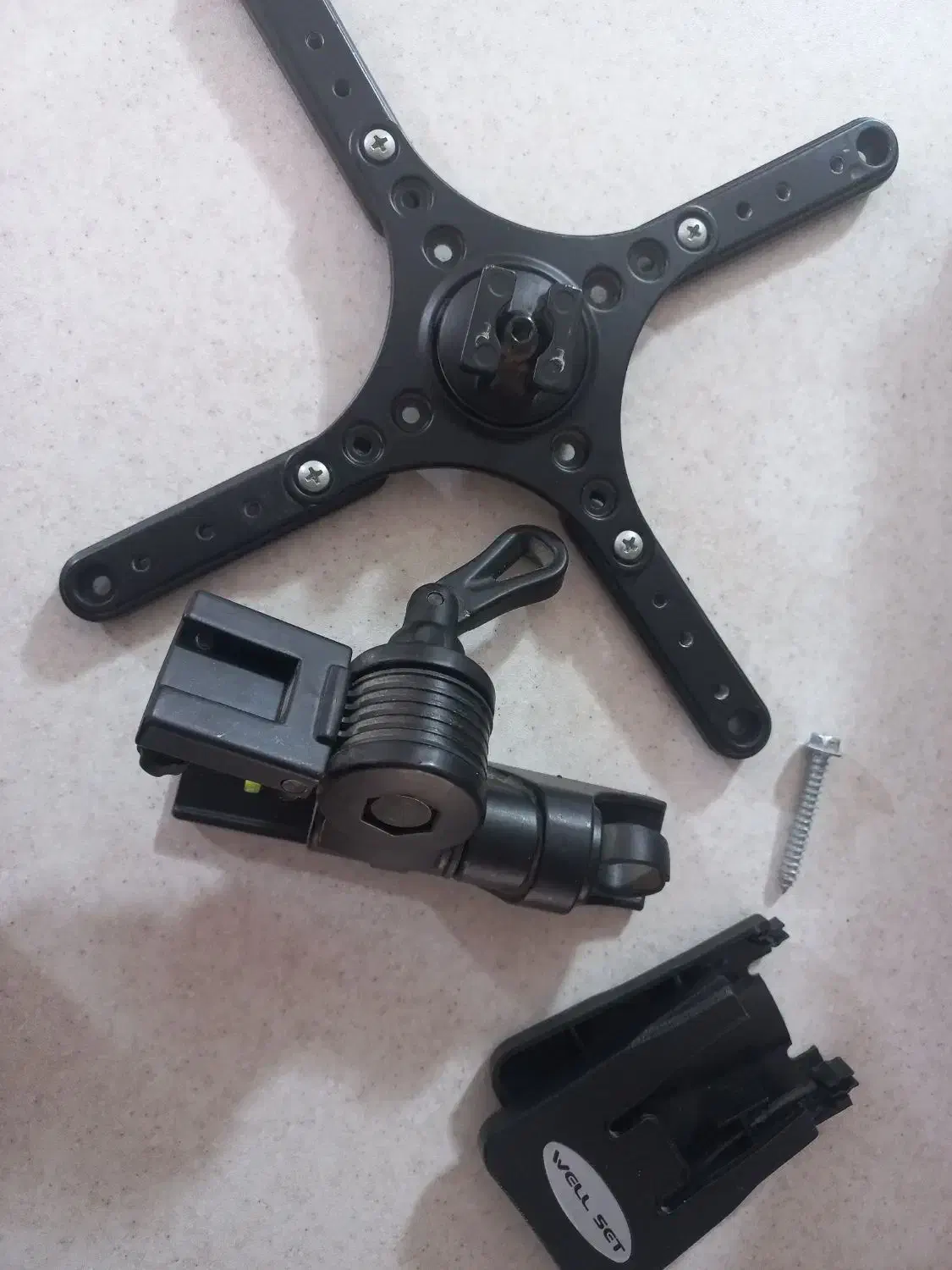 پایه یا براکت تلویزیون نگهدارنده دیواری تلویزیون|صوتی و تصویری|شیراز, شهرک والفجر|دیوار