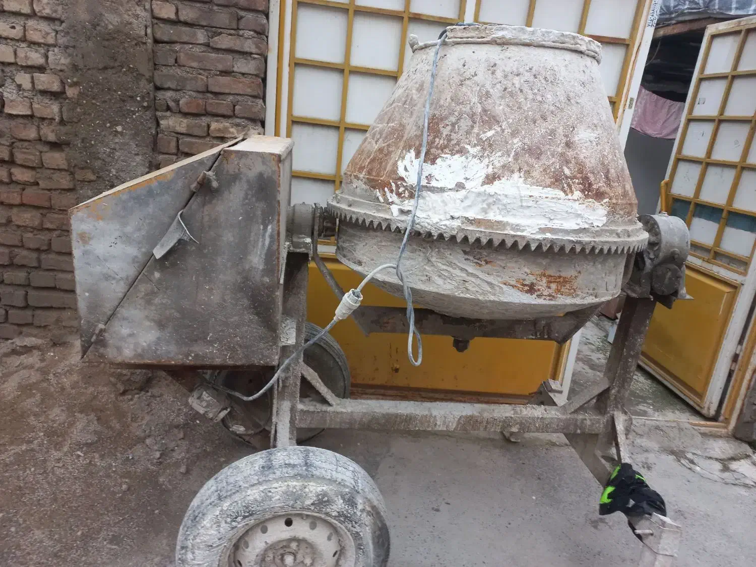 بتونر|ماشین‌آلات صنعتی|آزادشهر, |دیوار