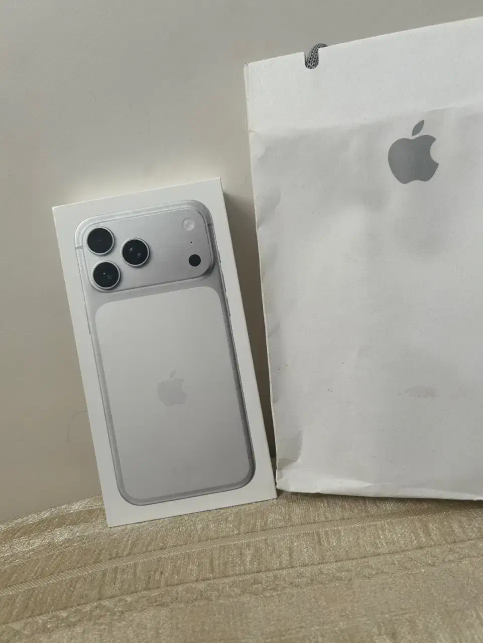 iPhone 17pro Max 512|موبایل|تهران, حکیمیه|دیوار