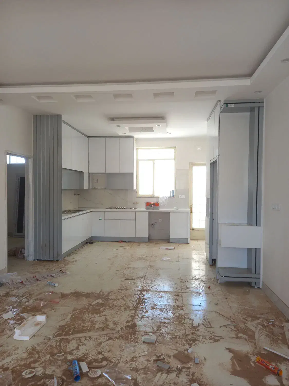 کمد،کابینت،رنگکاری مصنوعات چوبی تعمیر مبل|خدمات پیشه و مهارت|بیرجند, |دیوار