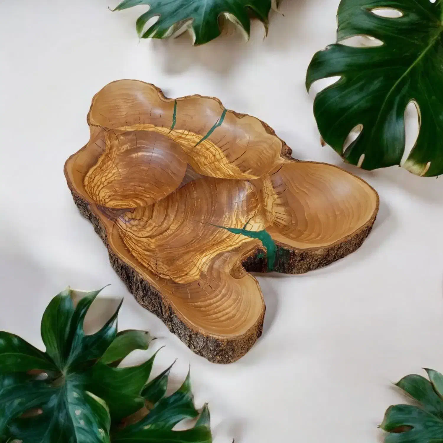 اکسسوری چوب و رزین|مبلمان خانگی و میز عسلی|ملایر, |دیوار