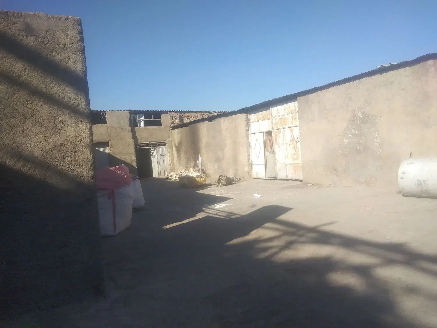 کارگاه یا انبار برق سه فاز، زیرکن|اجارهٔ دفتر صنعتی، کشاورزی، تجاری|مشهد, زیرکن|دیوار