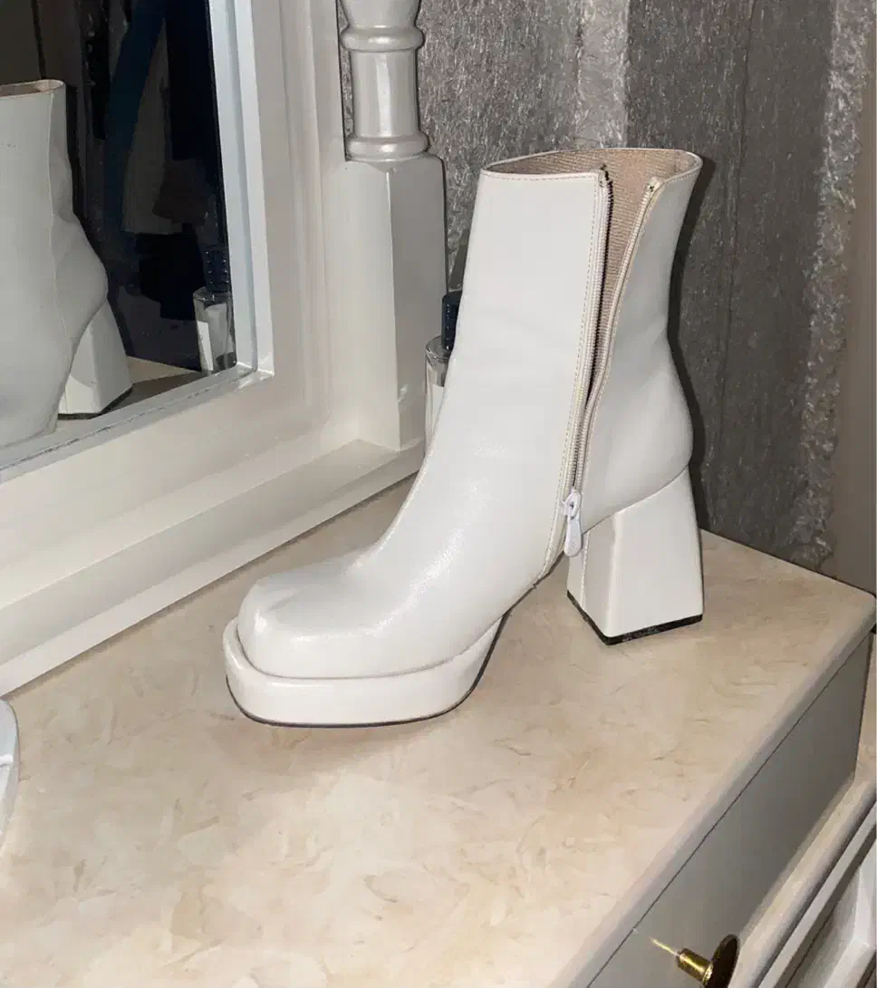 کفش|کیف، کفش، کمربند|قزوین, |دیوار