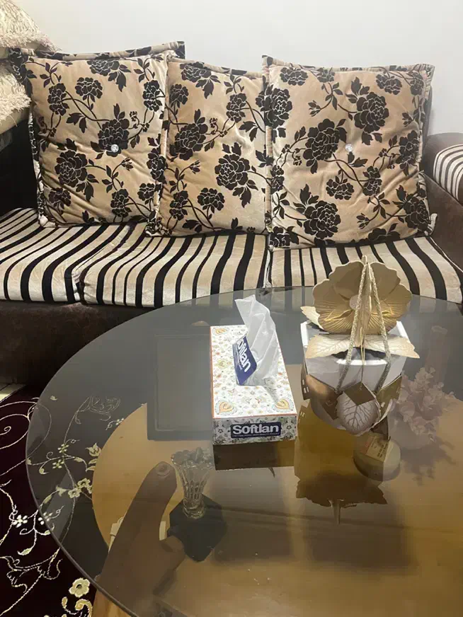 یک دست مبل 7نفره|مبلمان خانگی و میز عسلی|بندرعباس, |دیوار