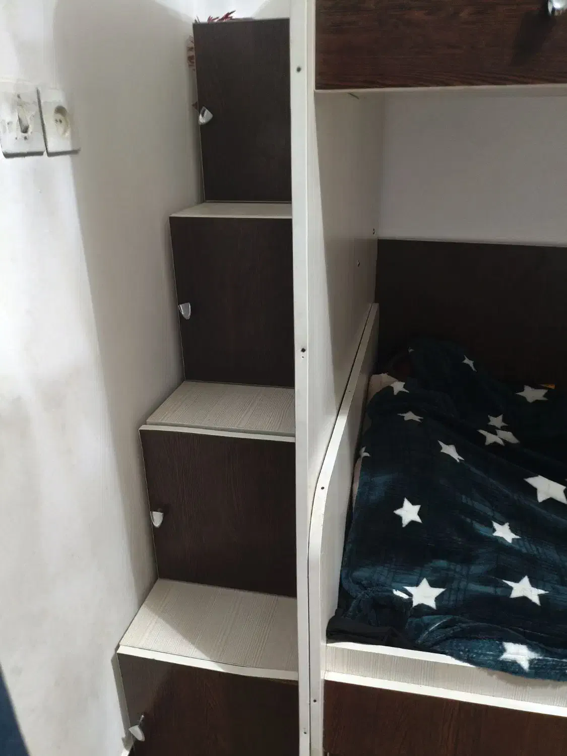 تخت دو طبقه چوبی جادار و شیک|تخت و سرویس خواب|فولادشهر, B8|دیوار