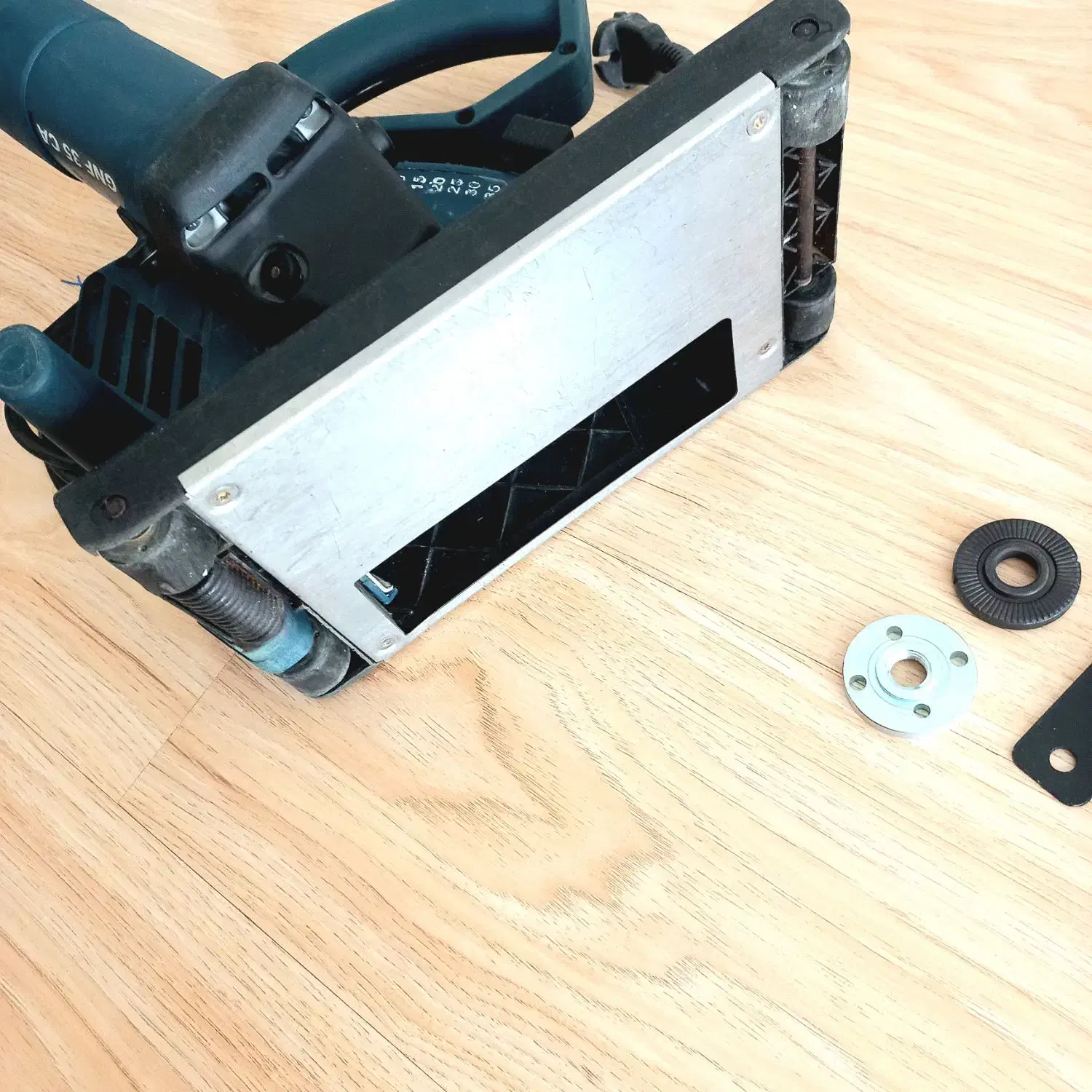 مینی فرز شیارزن دو تیغ ۱۵ سانت بوش  اصل آلمان|ابزارآلات|تهران, مدائن|دیوار