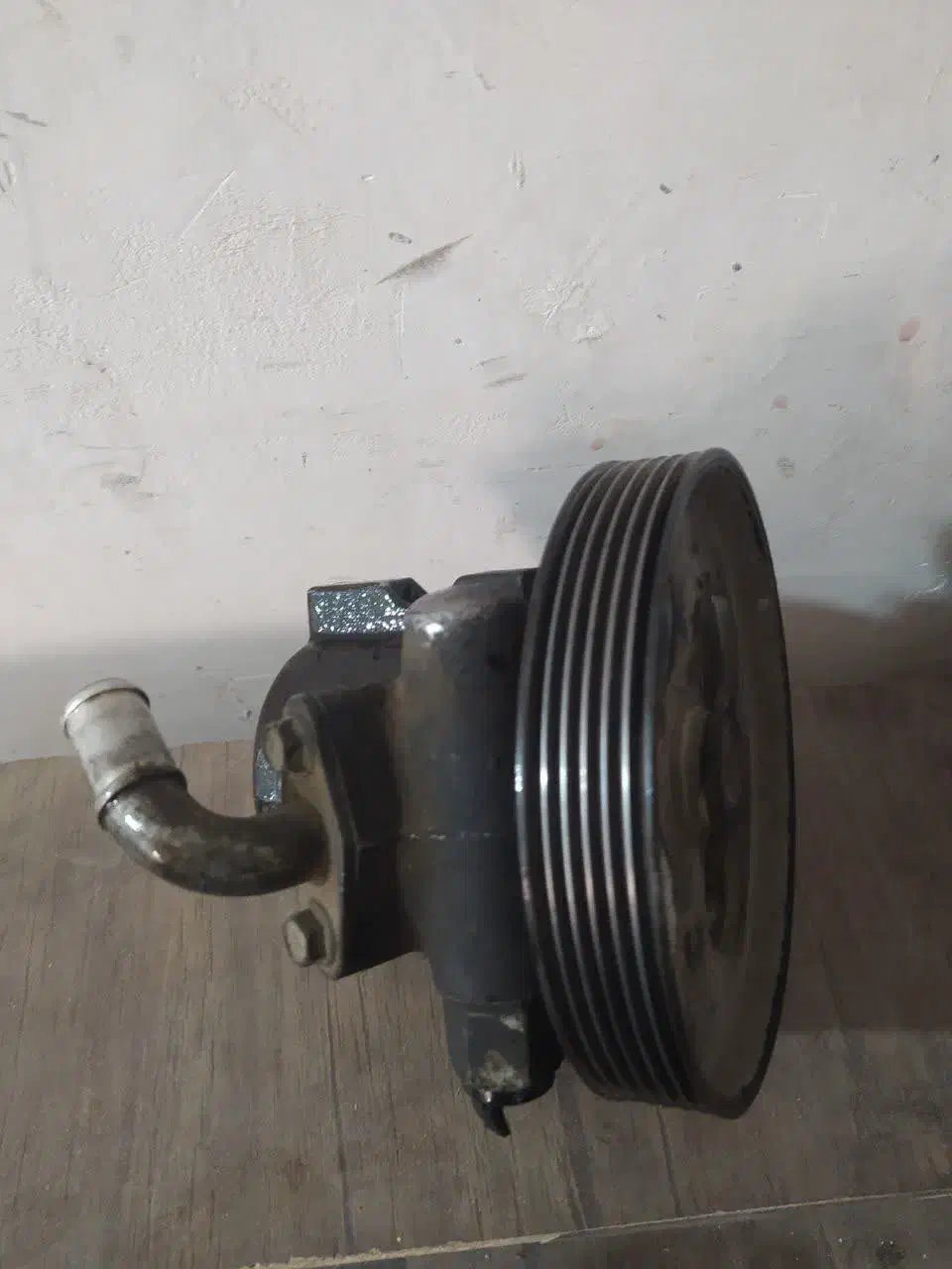 پمپ هیدرولیک پژو و لاستیک پژو|قطعات یدکی و لوازم جانبی|همدان, |دیوار