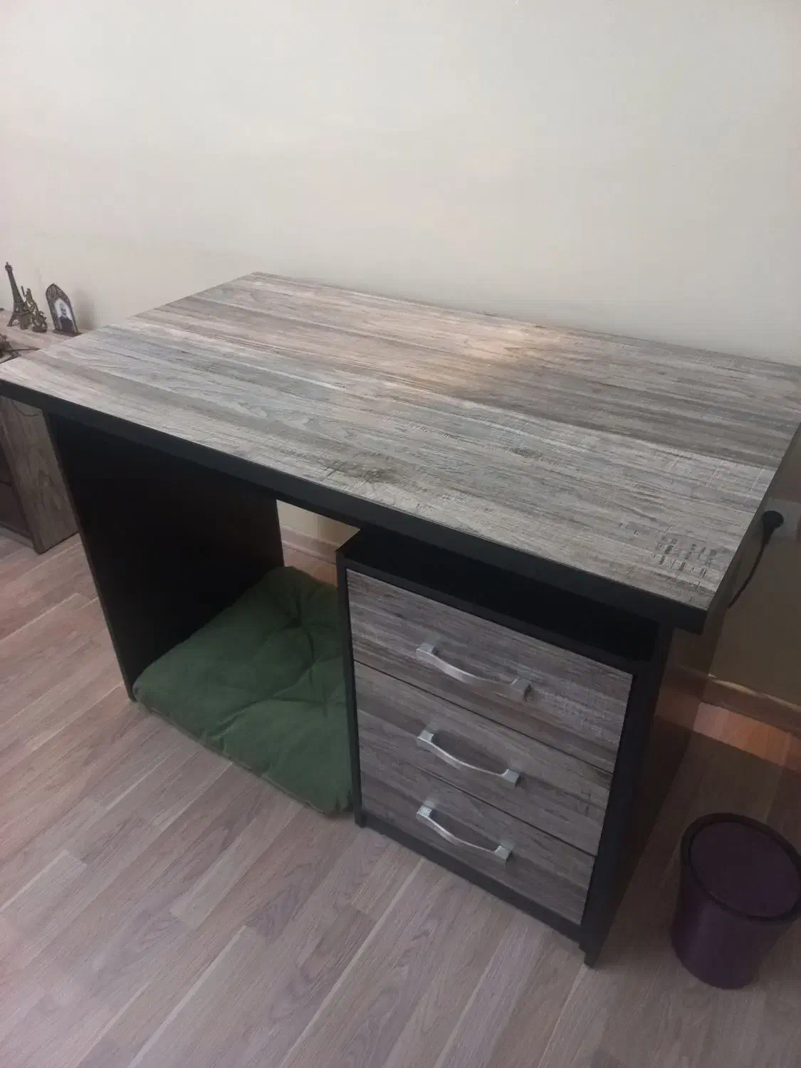 میز تحریر|میز تحریر و کامپیوتر|ارومیه, |دیوار