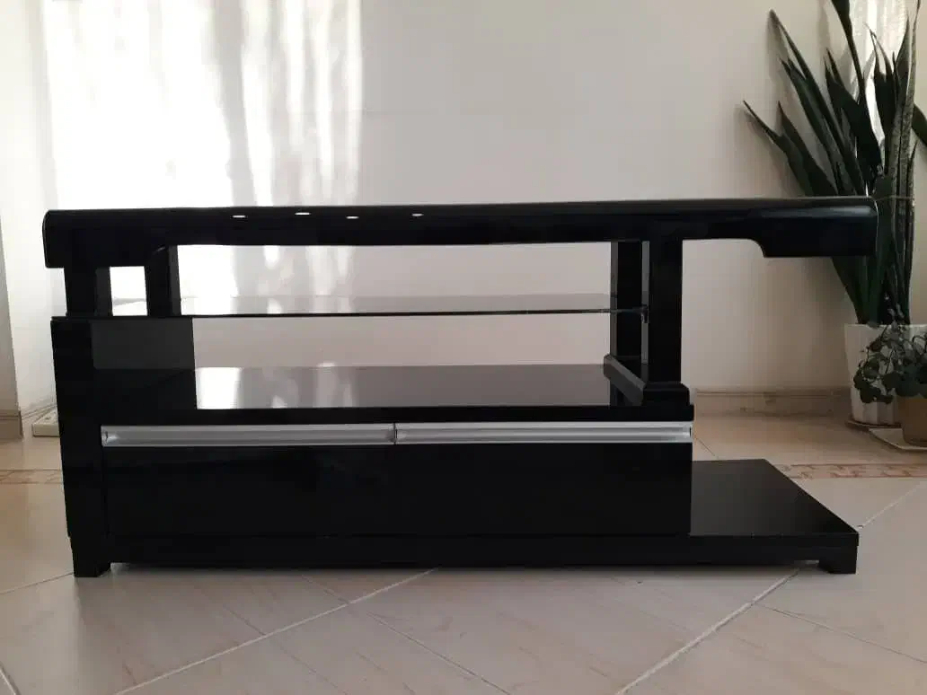 میز تلوزیون|میز تلویزیون|شاهین‌شهر, حافظ جنوبی|دیوار