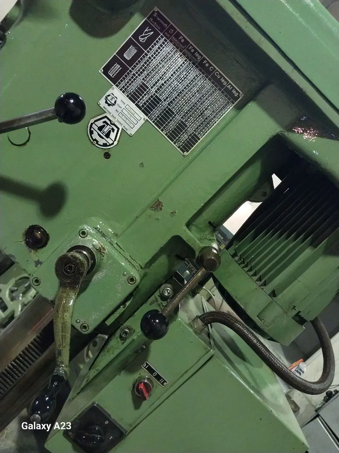 تراش دریل ۳۲ تبریز مدل ۸۰ ۲میز (۱۸ دور درحد اکبند)|ماشین‌آلات صنعتی|تهران, اتحاد|دیوار