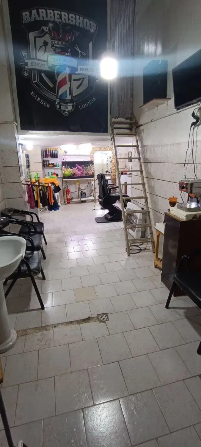 «فوری» فروش کلی لوازم آرایشگاه مردانه «فوری»|آرایشگاه و سالنهای زیبایی|مشهد, بهمن|دیوار