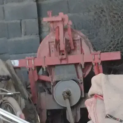 تعداد زیادی ادوات کشاورزی تراکتور|ماشینآلات صنعتی|پیشوا, |دیوار