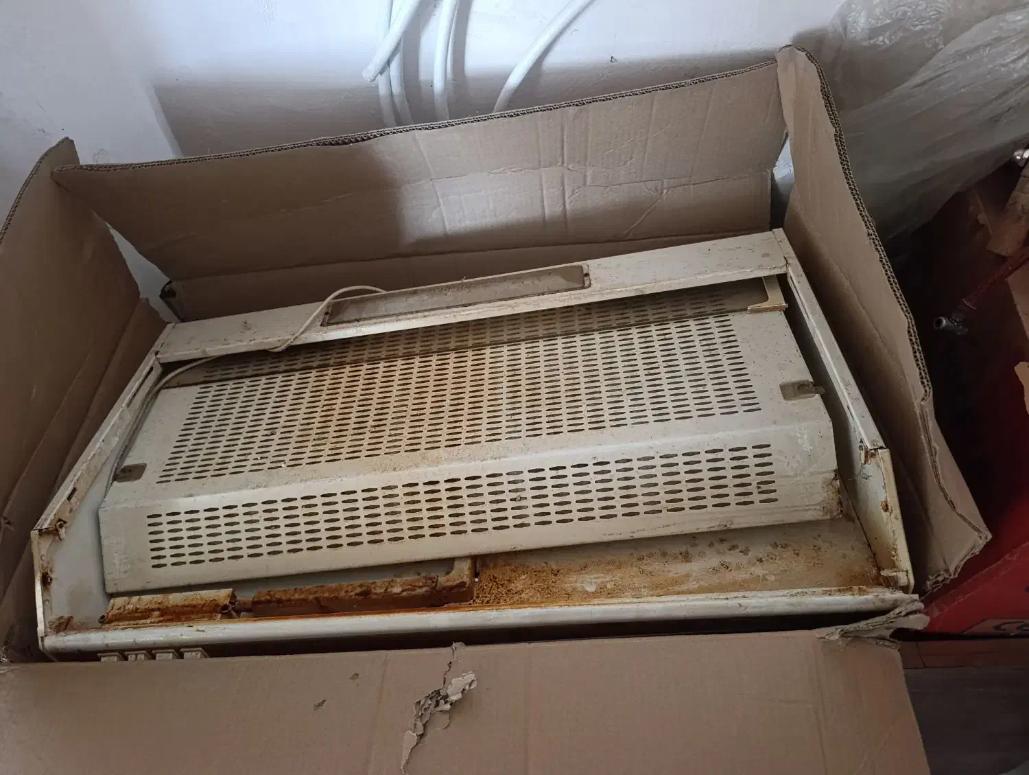 هود|هود|چرداول, |دیوار