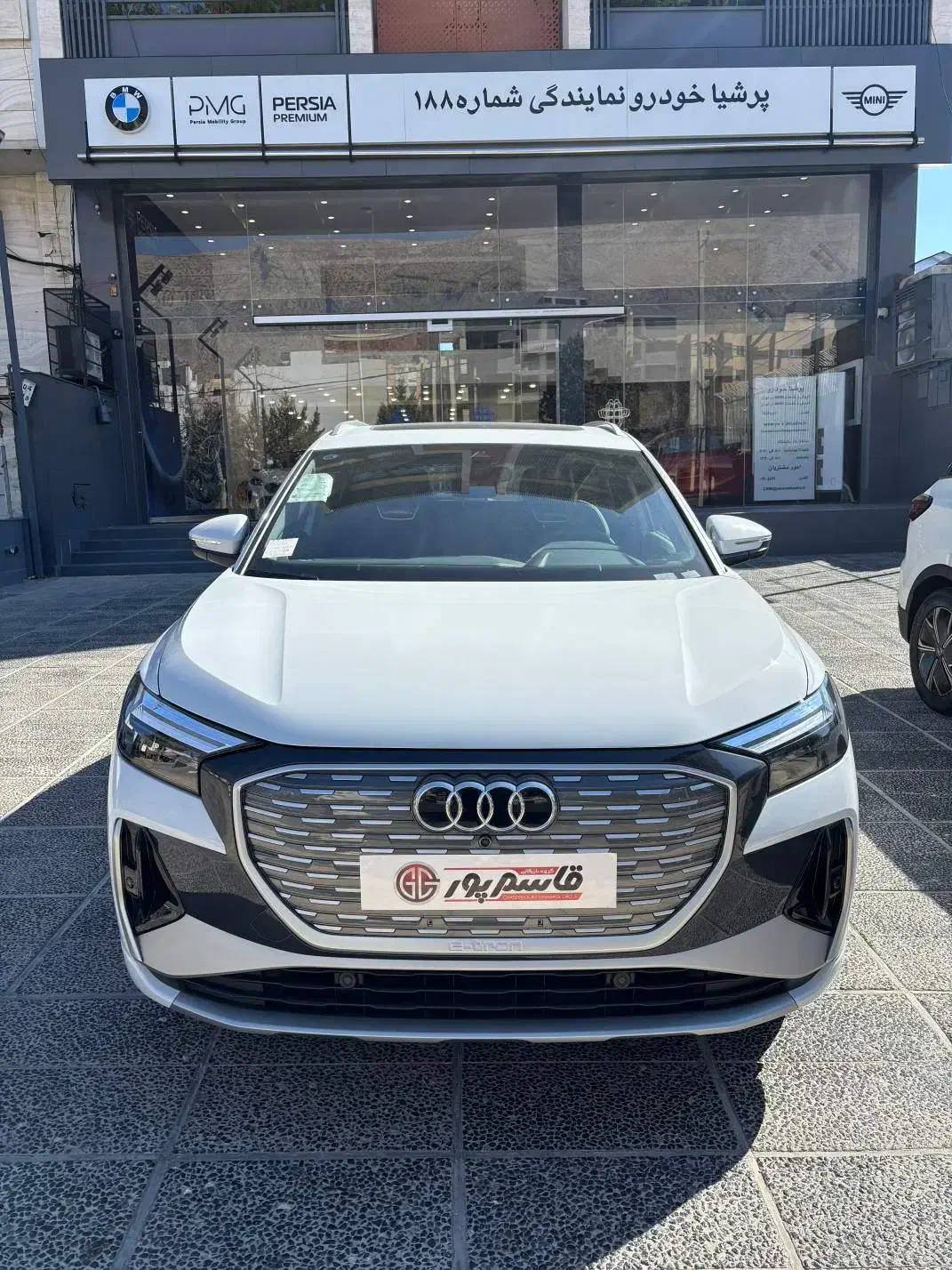 آئودی Q4|خودرو سواری و وانت|شیراز, فرهنگ شهر|دیوار