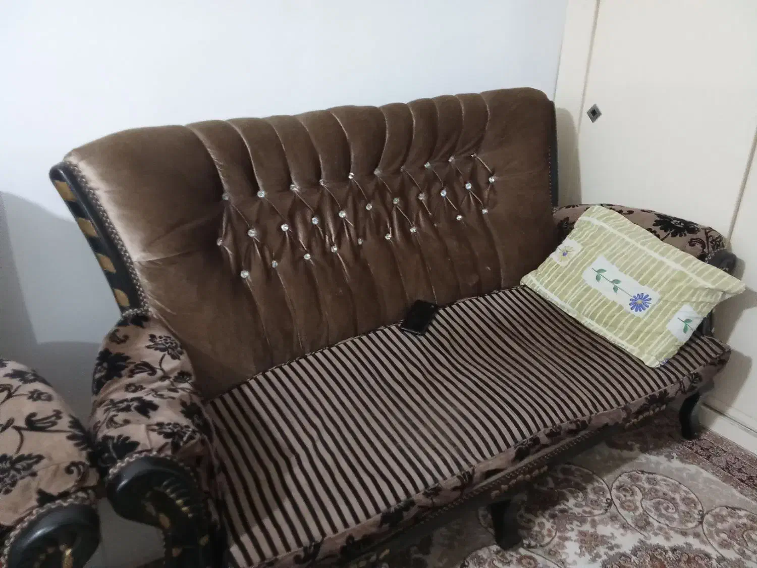 مبل6نفره|مبلمان خانگی و میز عسلی|رشت, دیانتی|دیوار