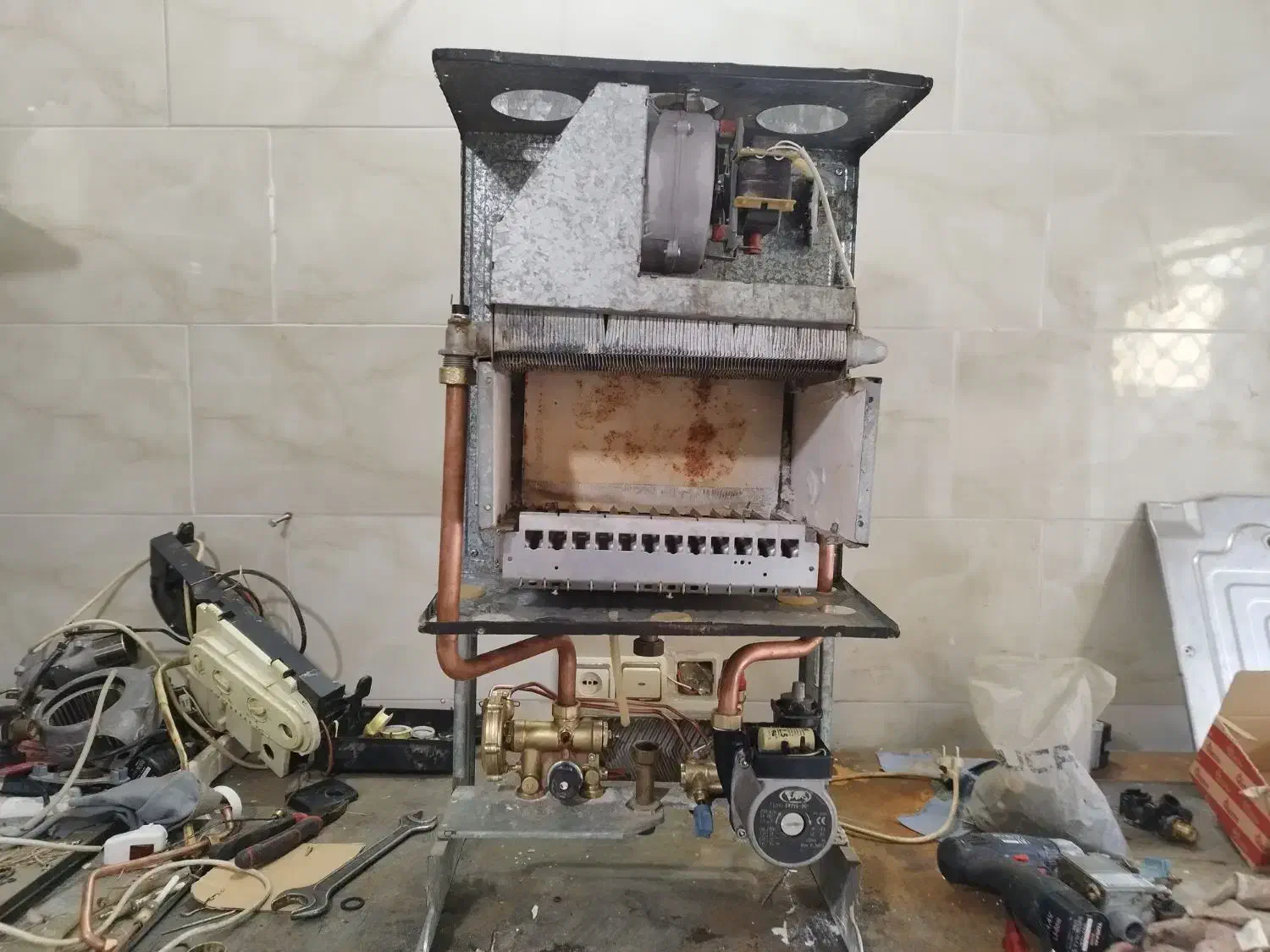 تعمیرات تخصصی پکیج . آب گرمکن .کولر گازی.|خدمات پیشه و مهارت|پاکدشت, پاکدشت (مامازند)|دیوار