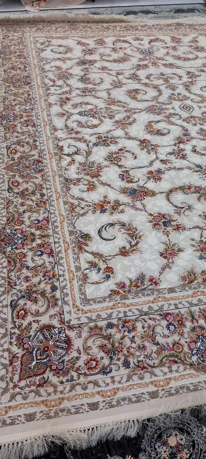 فرش ۱۲۰۰ شانه نو بدون استفاده|فرش|مشهد, گلشور|دیوار