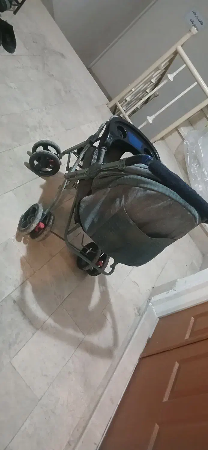 کالسکه ی کودک|کالسکه و لوازم جانبی|مشهد, شاهد (شهرک غرب)|دیوار