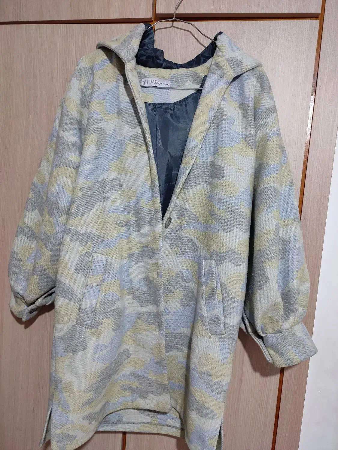 کاپشن و پالتو مناسب فصل|لباس|رشت, پورسینا|دیوار